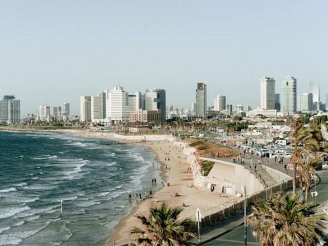 קרדיט-Photo by Adam Jang on Unsplash