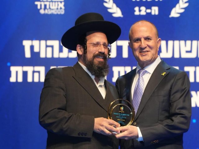 הרב יהושע טננהויז, טים אדרי