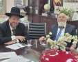 רבה של באר שבע עם יו"ר המועה"ד. א' מיכאלי