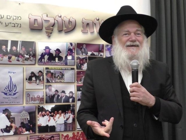 עצרת זכרון לרבי מיימון אזולאי. מ' מיכאלי