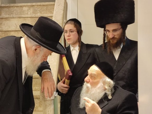 באדבות המצלם