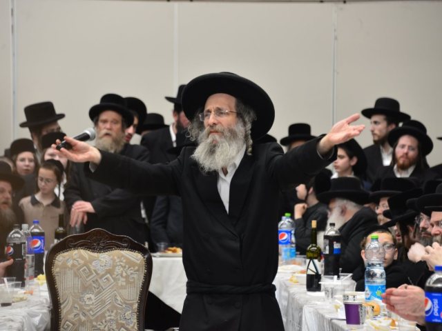 רבי אלימלך בידרמן בפורים קטן. יוסי לוי
