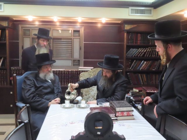 באדיבות המצלם