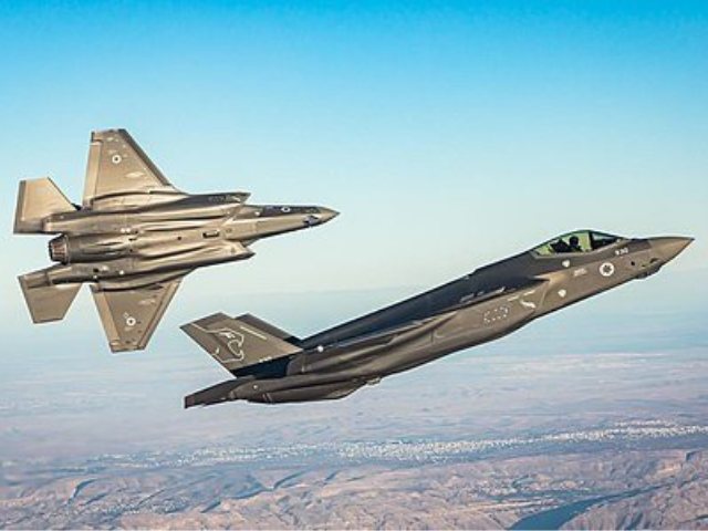 צמד מטוסי F-35I אדיר מטייסת 116 בטיסה