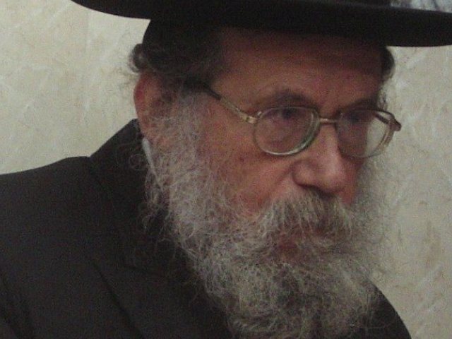 הרב מילשטיין. בחדרי חרדים