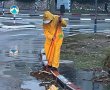 בוקר חורפי באשדוד: גשם עז בעיר בעקבות שבר ענן