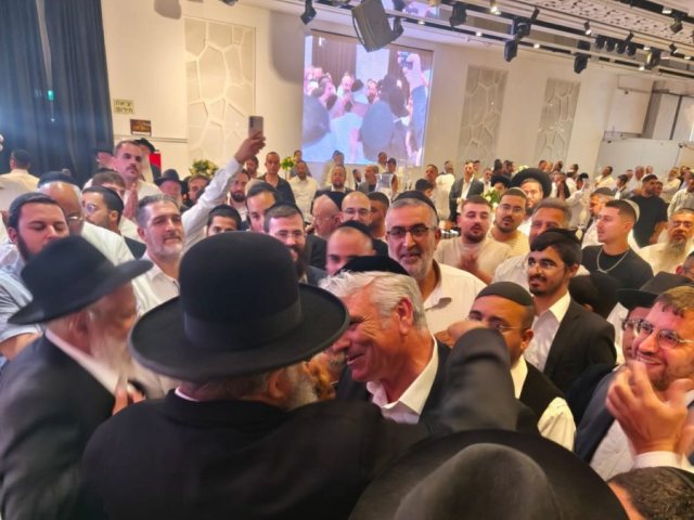 הרב אברגיל עם אמסלם. המרכז למורשת