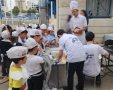 סדנת אפיית מצות בבתי הספר. חבד
