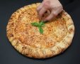 פיצה דלישס. פיצה מסוג אחר