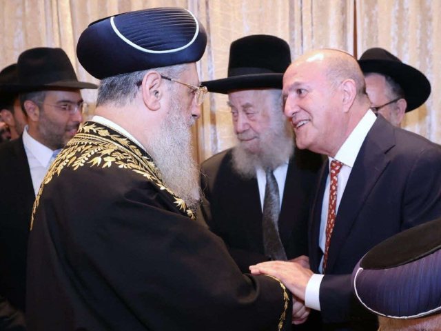 לסרי עם הגרד יוסף. יעקב כהן