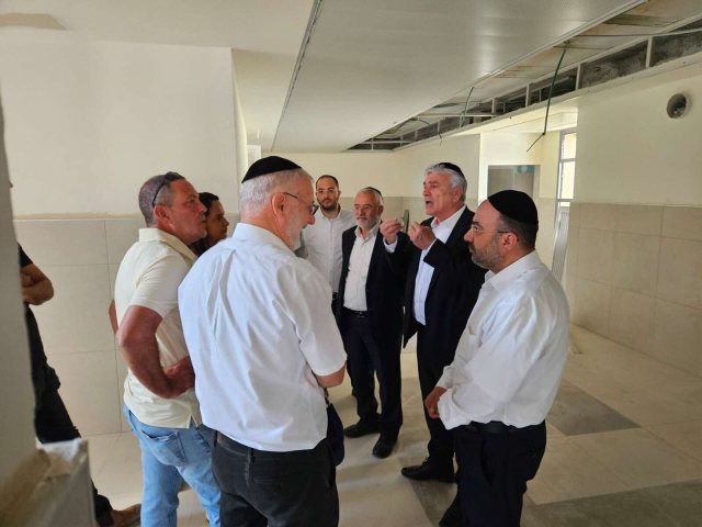 ממ"ק רה"ע אסמלם בהכנות לפתיחת שנהל. שס