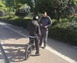  אכיפה מוגברת ביבנה: עשרות דו"חות נרשמו - ילדה בת 7 נתפסה רוכבת על קורקינט חשמלי