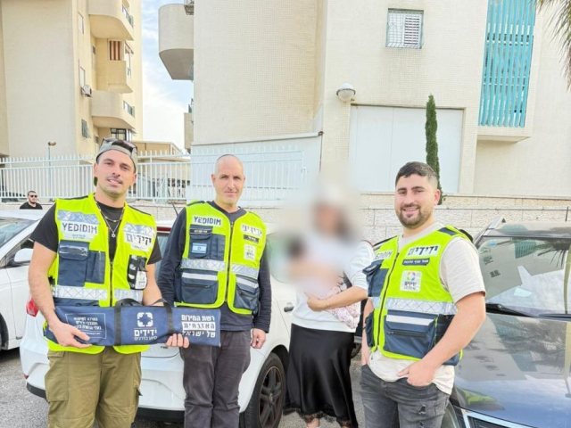 מתנדבי ידידים לאחר החילוץ. ידידים
